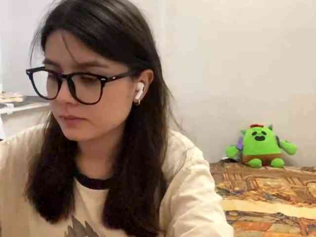 AltagraciaTrudics webcam