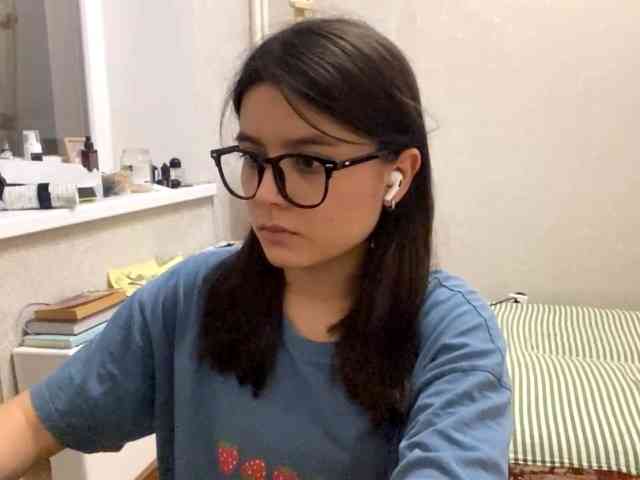 AltagraciaTrudics webcam