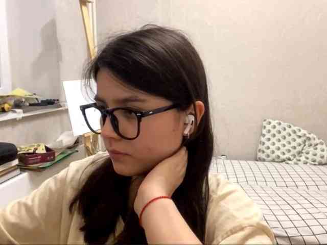 AltagraciaTrudics webcam