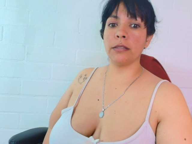 MadissonFox live cam on BongaCams
