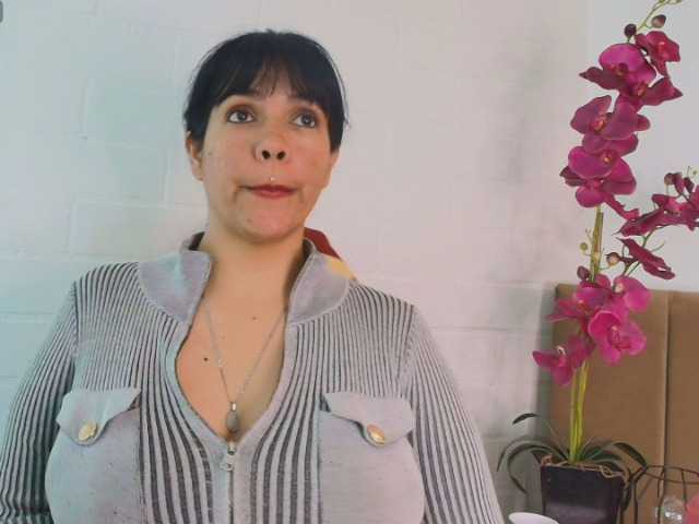 MadissonFox live cam on BongaCams