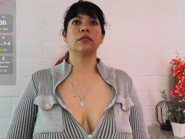 MadissonFox live cam on BongaCams
