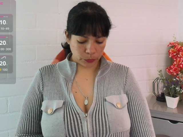 MadissonFox live cam on BongaCams