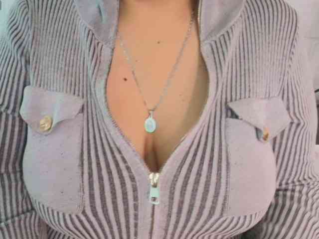 MadissonFox webcam