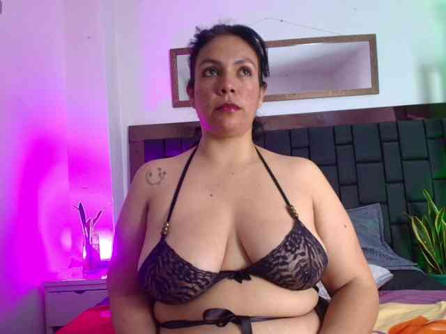 MadissonFox webcam