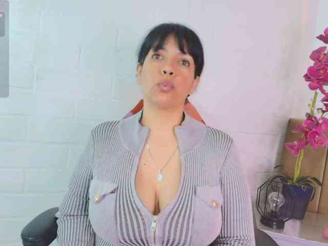 MadissonFox webcam
