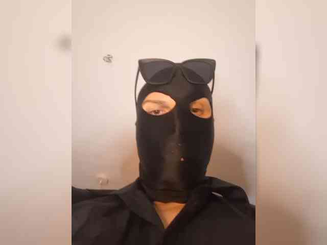 BlackSilkMaster Live Webcam on BongaCams