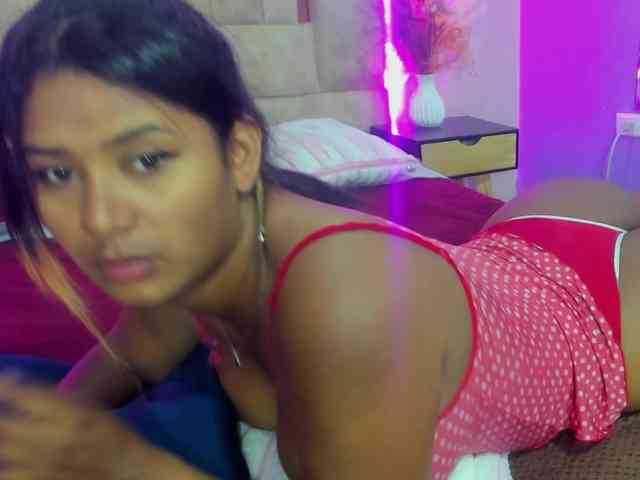 angelica-caicedo webcam