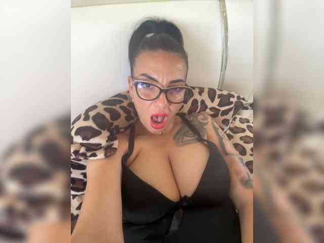 Model: Leyla505