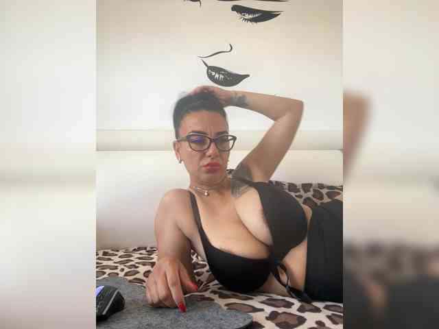 Model: Leyla505