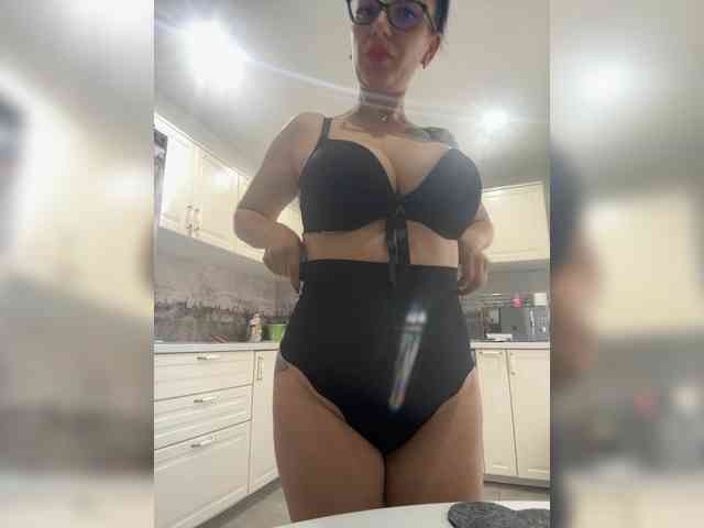 Model: Leyla505