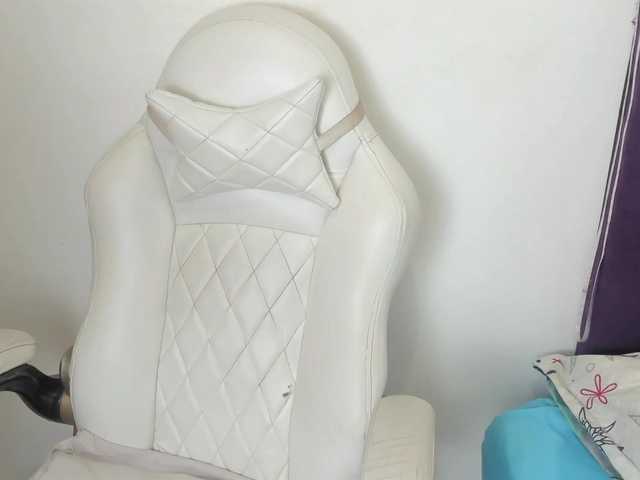brillit-squirt live cam on UnifiedCams