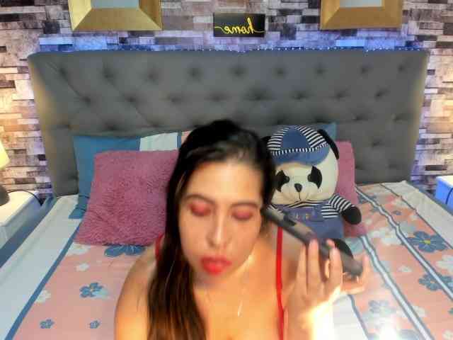 nikki-nikoll webcam