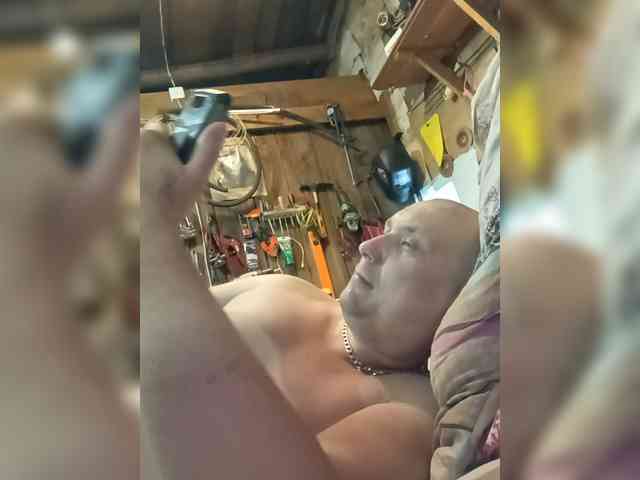 Kolokol2222 Sex Cam Show