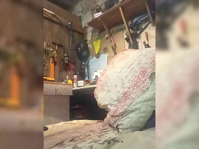 Kolokol2222 Sex Cam Show