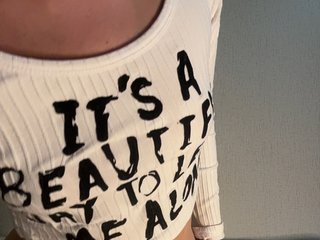 SuggarAnn Porn Show