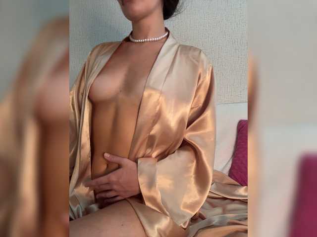 SuggarAnn live webcam show