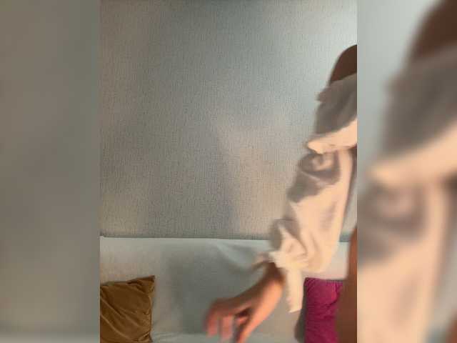SuggarAnn live webcam show
