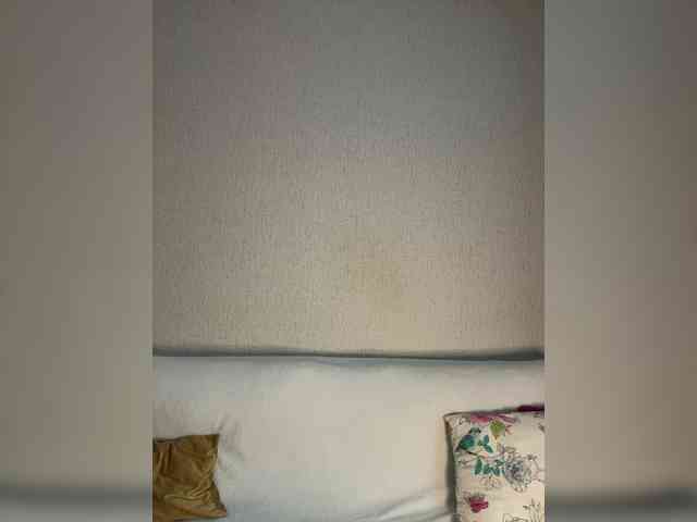 SuggarAnn webcam