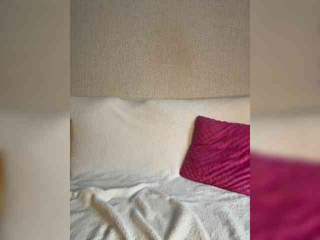 SuggarAnn webcam