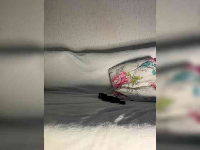 SuggarAnn webcam