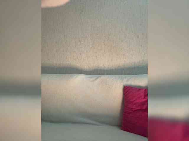 SuggarAnn webcam