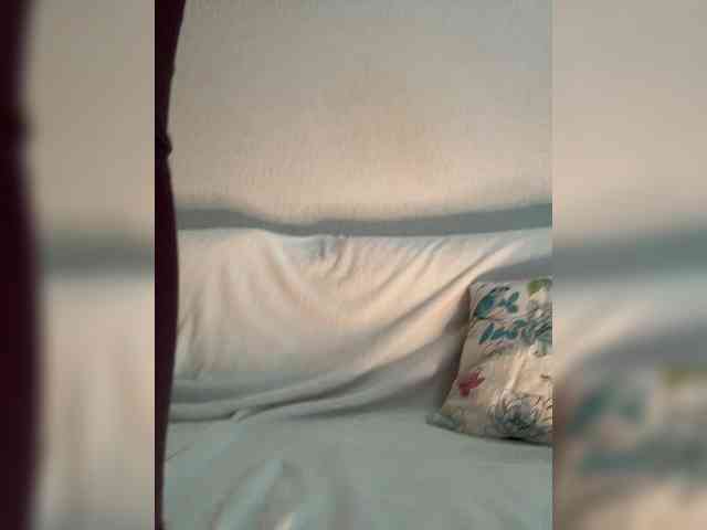 SuggarAnn webcam
