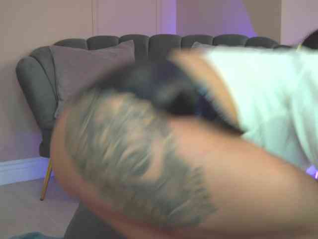 JuliaFoxxy webcam