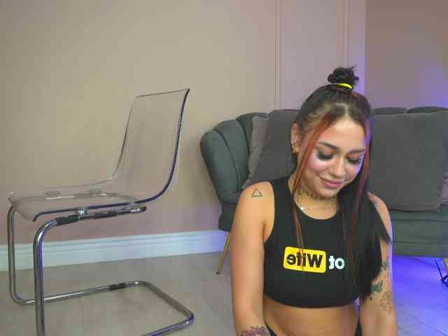 JuliaFoxxy webcam