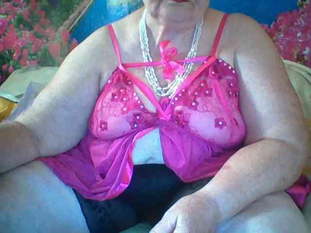 modelfik live female cam on bongacams