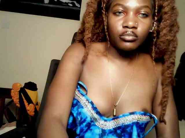 ChocolataPeach webcam