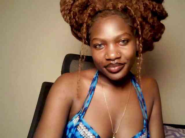 ChocolataPeach webcam