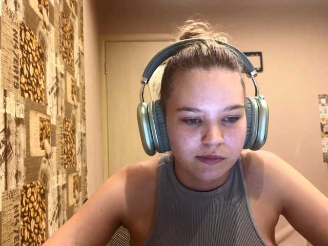 DaniMcgorry live cam on BongaCams