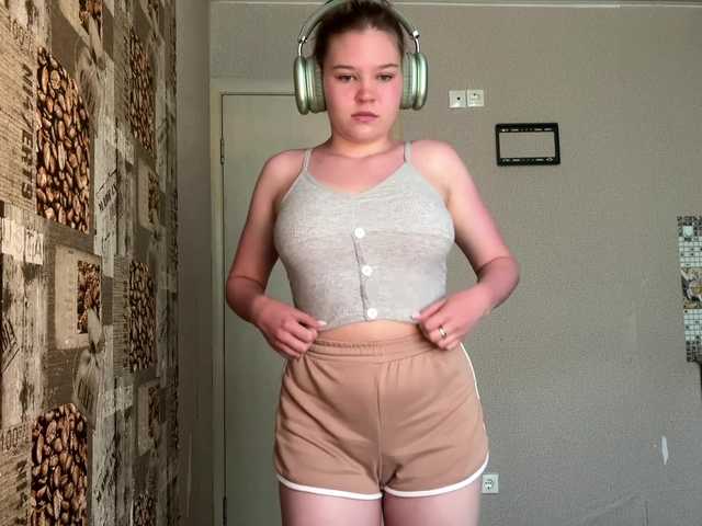 DaniMcgorry live cam on BongaCams