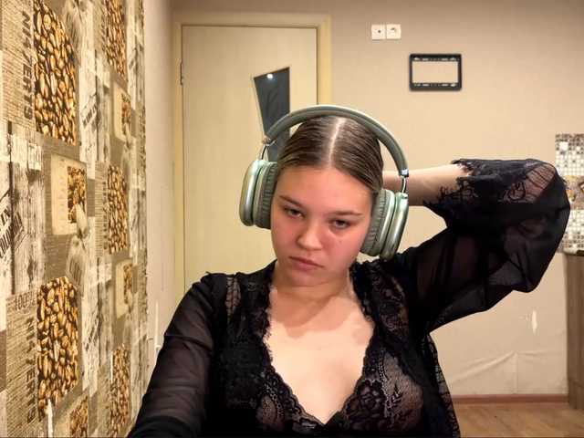 DaniMcgorry live cam on BongaCams