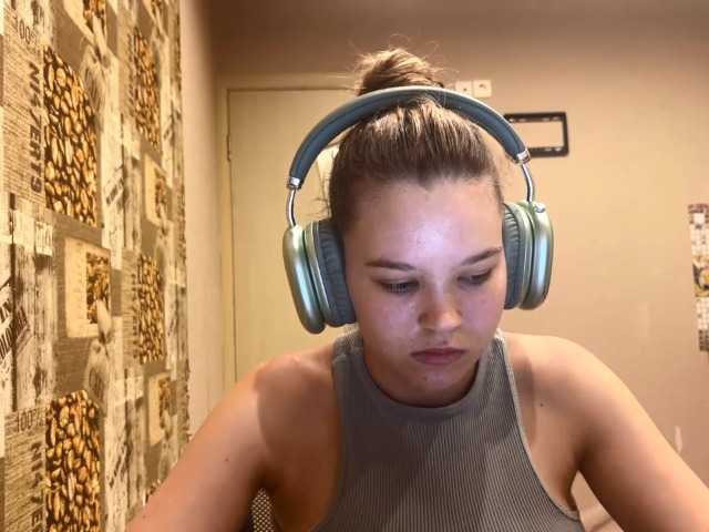 DaniMcgorry live cam on BongaCams