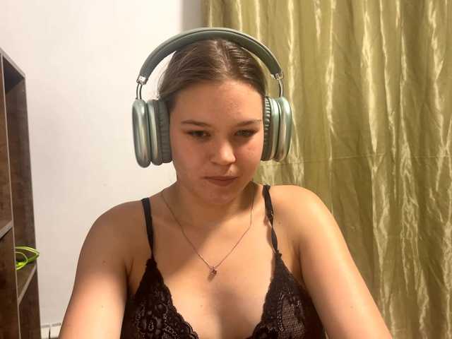 DaniMcgorry live cam on BongaCams