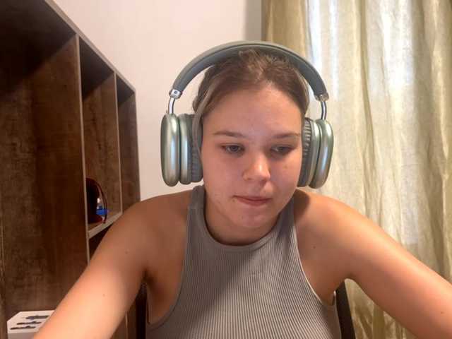 DaniMcgorry live cam on BongaCams