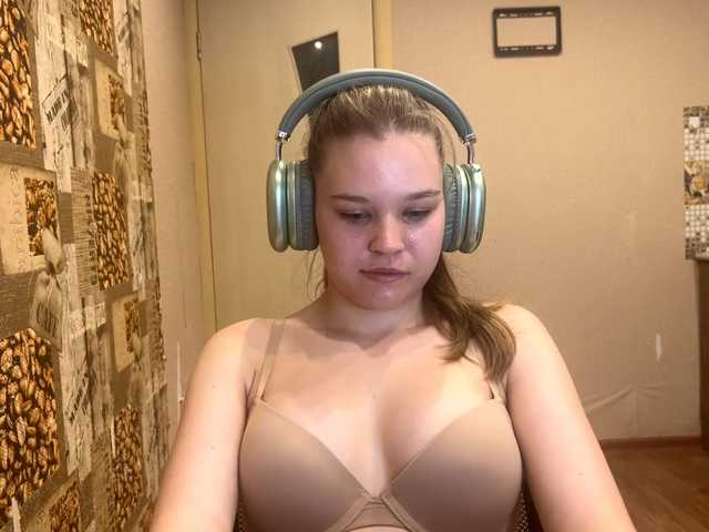 DaniMcgorry live cam on BongaCams