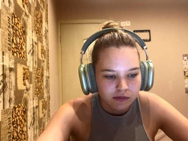 DaniMcgorry live cam on BongaCams
