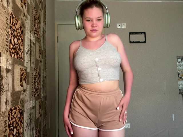 DaniMcgorry live cam on BongaCams
