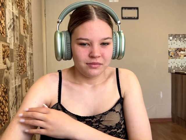 DaniMcgorry live cam on BongaCams
