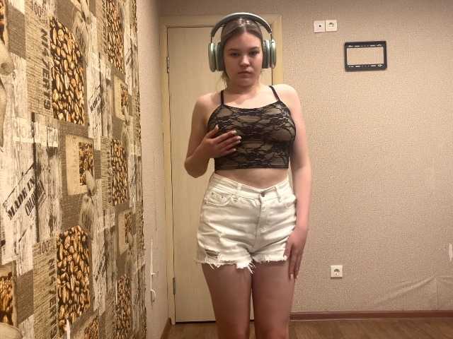 DaniMcgorry live cam on BongaCams