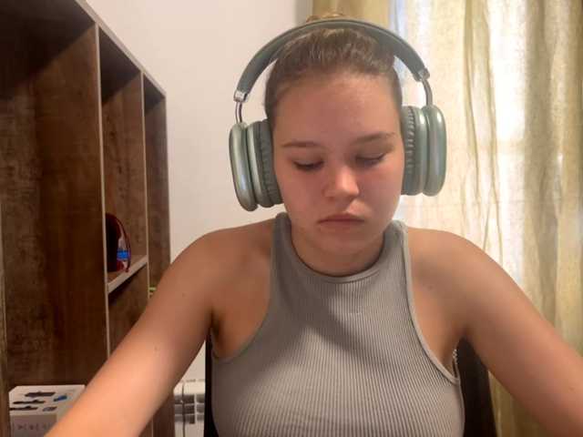 DaniMcgorry live cam on BongaCams