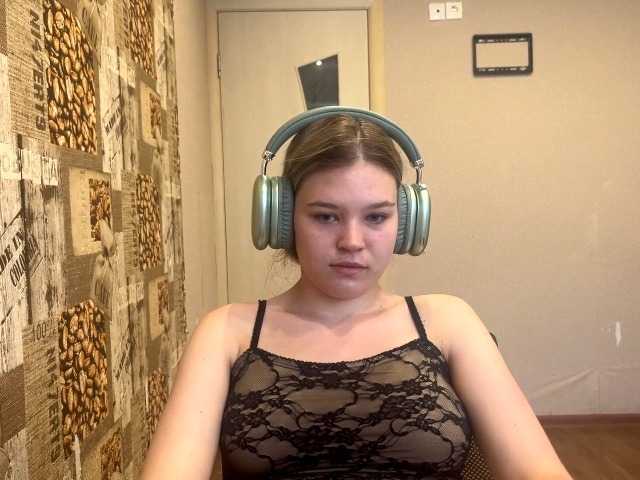 DaniMcgorry live cam on BongaCams