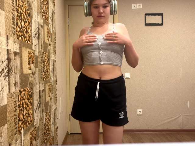 DaniMcgorry live cam on BongaCams