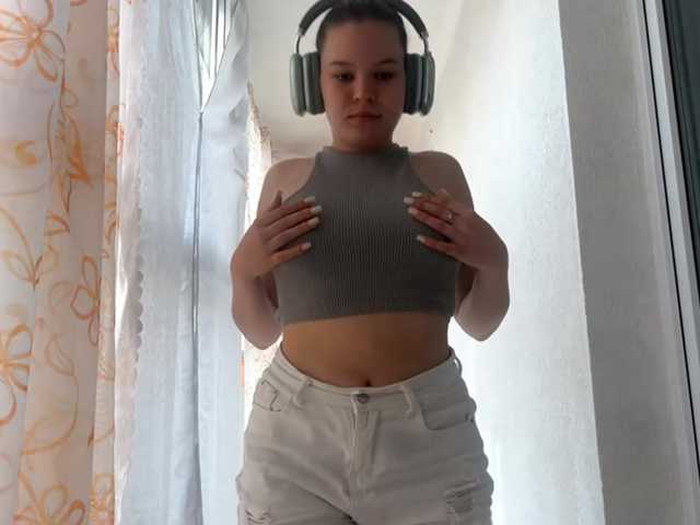 DaniMcgorry live cam on BongaCams