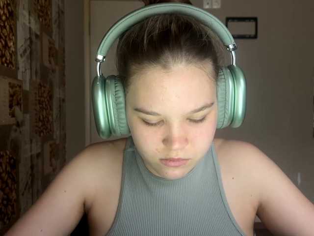 DaniMcgorry live cam on BongaCams