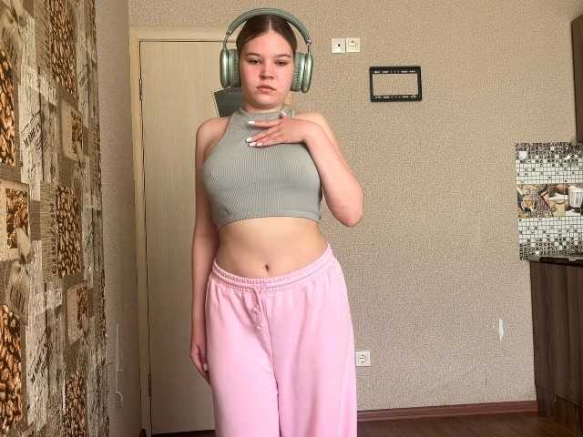 DaniMcgorry live cam on BongaCams