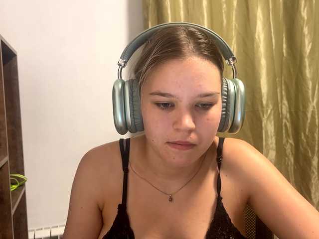DaniMcgorry live cam on BongaCams